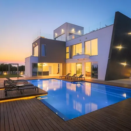 Cove Seaview - Neptune أيا نابا